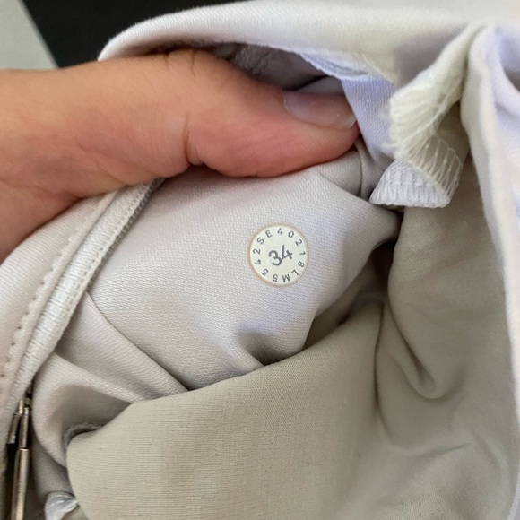 Lululemon Men’s ABC Pant Slim Light Grey Size 34 Activewear Chino Golf Pant - Picture 6 of 9